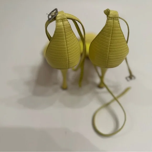 Alice and Olivia Neon Yellow Strappy Heels in Neon Yellow.|Green In Size 8.5 - Picture 6 of 11